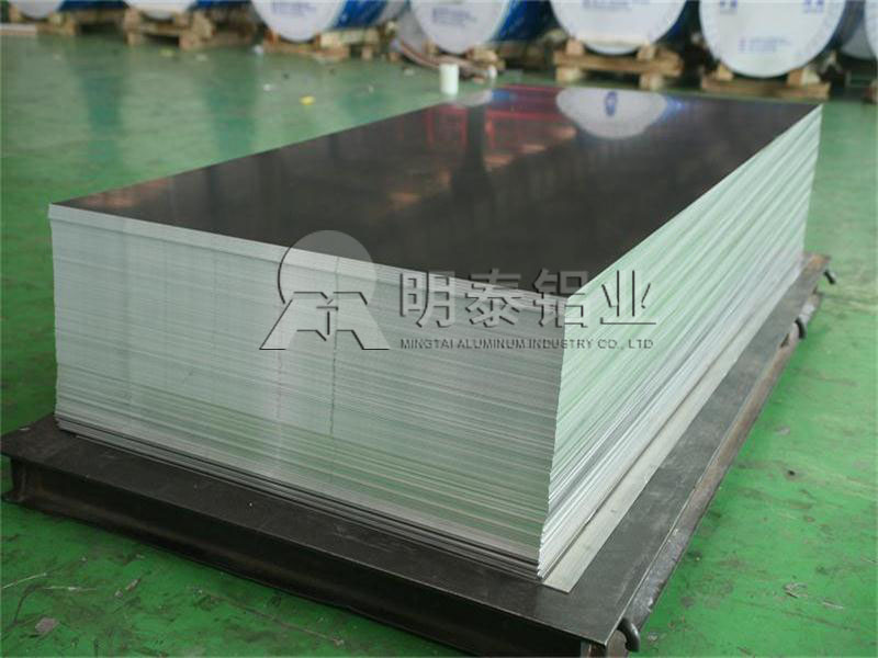 5182汽車(chē)鋁板哪家好？明泰鋁業(yè)質(zhì)量好價(jià)格優(yōu)
